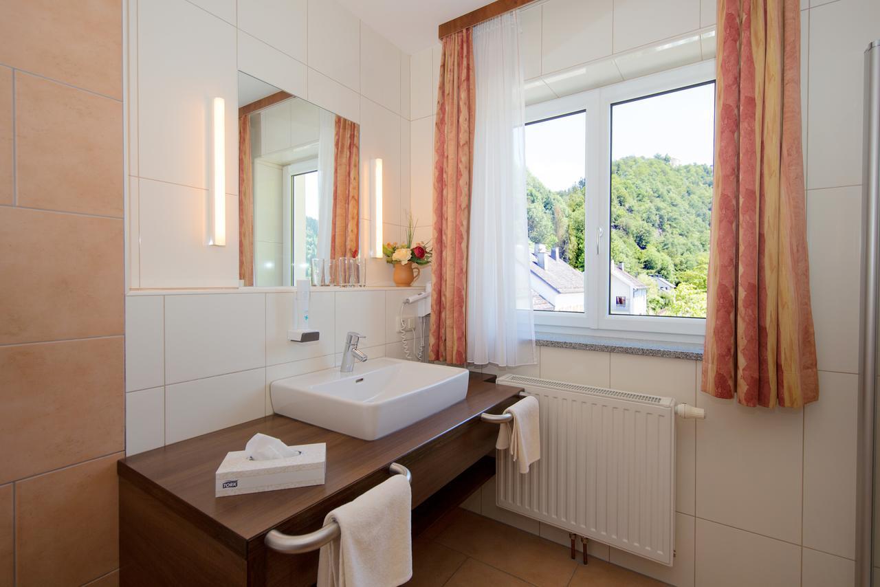 Gasthof - Landhotel Ernst Untermuhl المظهر الخارجي الصورة